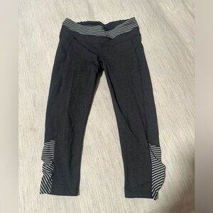Dark grey Athleta capri yoga pants